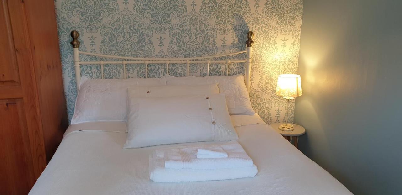 Farnham House Bed & Breakfast คาวาน ภายนอก รูปภาพ
