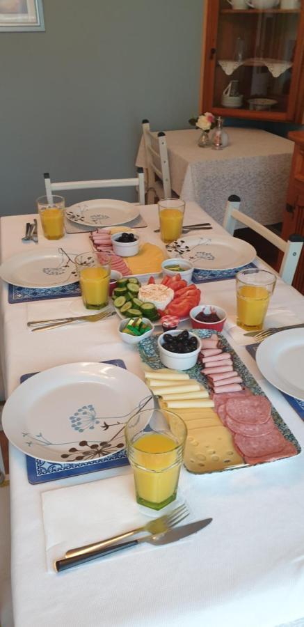 Farnham House Bed & Breakfast คาวาน ภายนอก รูปภาพ
